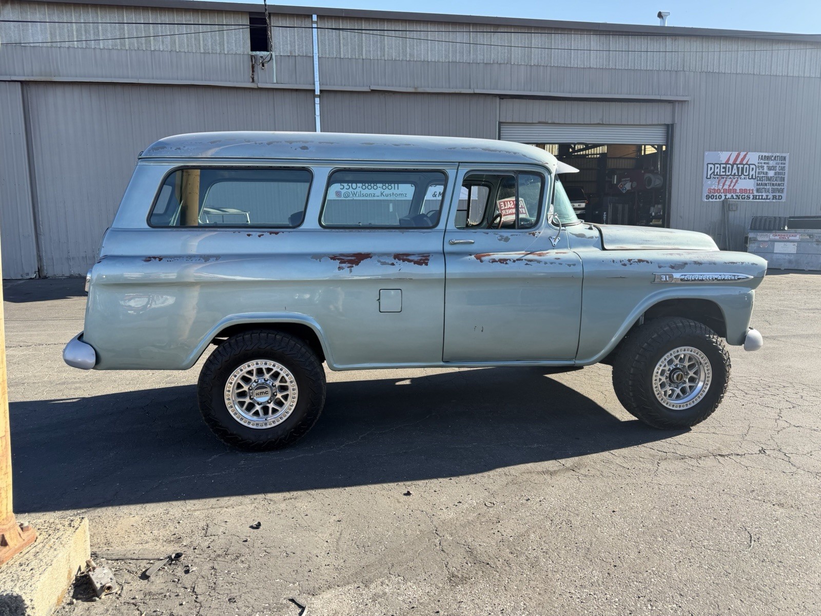 Chevrolet-Suburban-1959-SUV-Teal