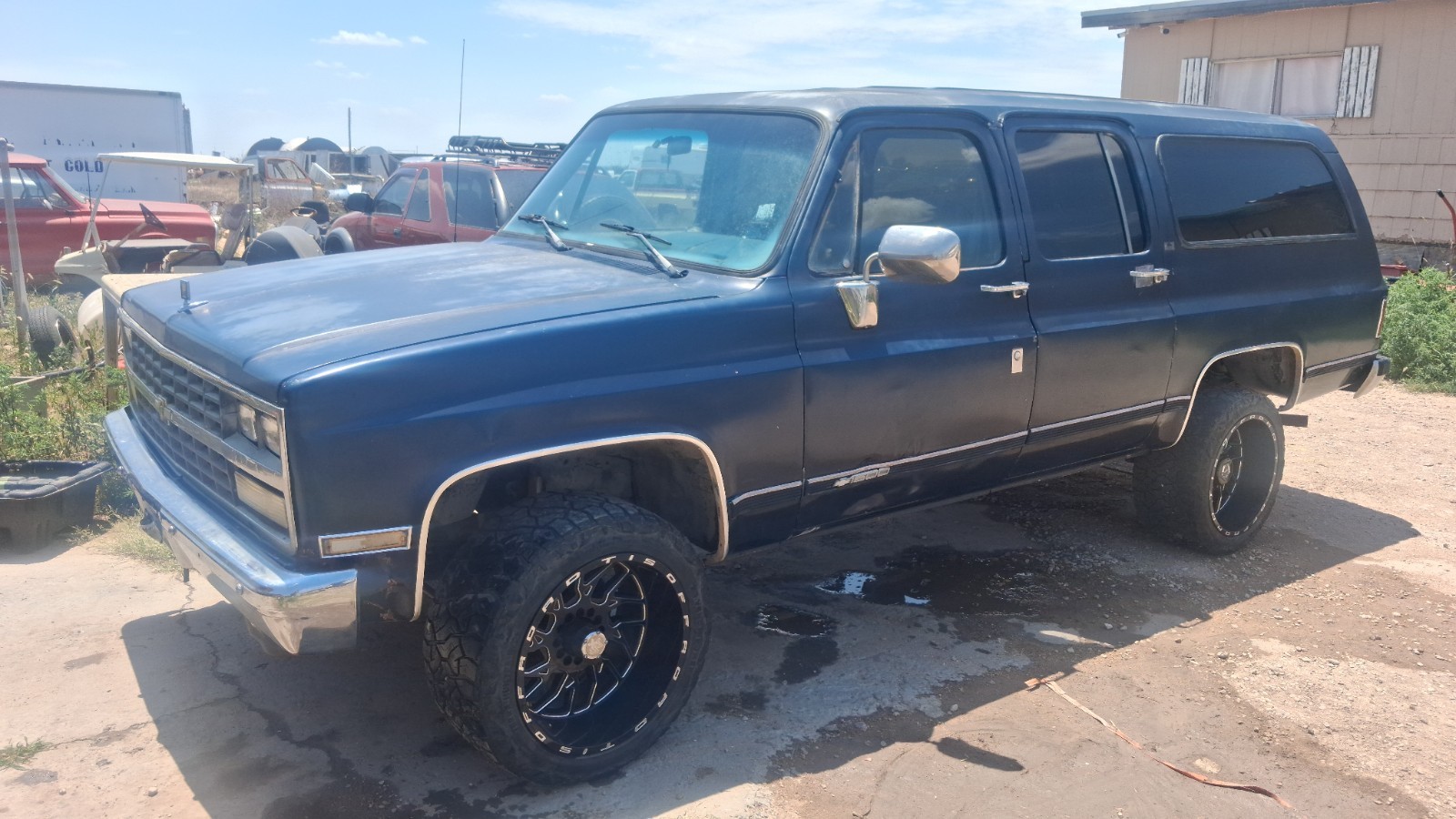 Chevrolet-Suburban-1989-SUV-Blue