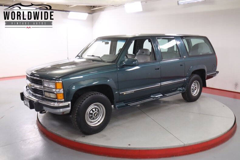 Chevrolet-Suburban-1994-Green-Gray