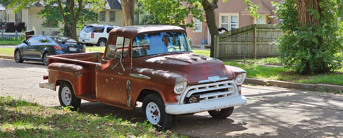 Chevrolet-Truck-3100-1957-brown