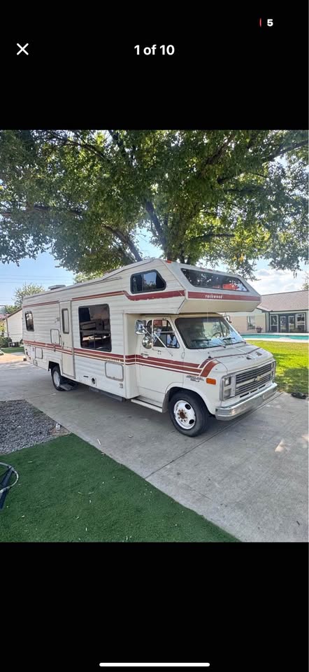 Chevrolet-Van-30-1984
