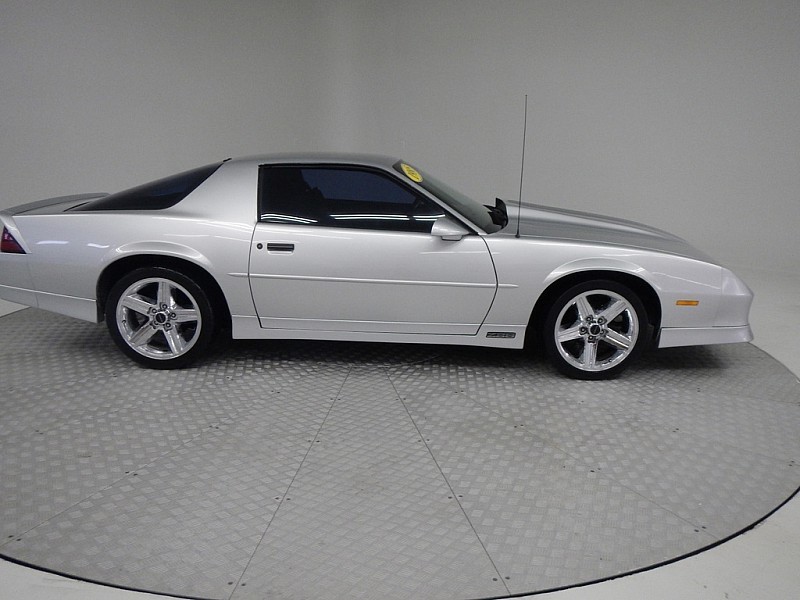 Chevrolet-camaro-iroc-z28-1985-Coupe-Black