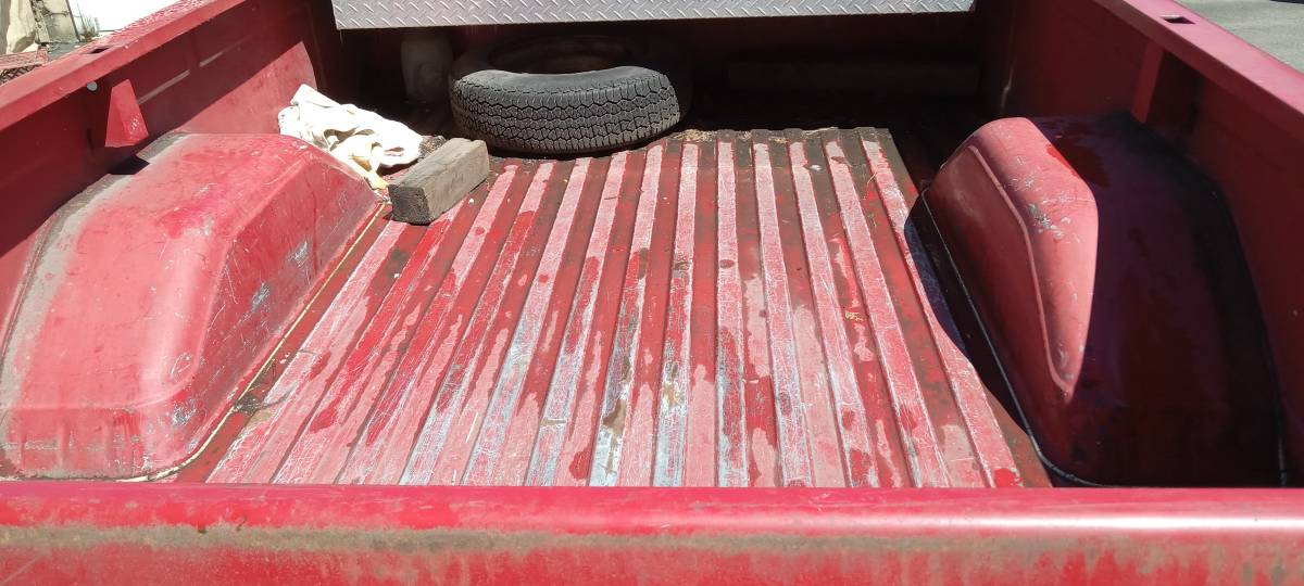 Chevy-1500-long-box-1987-red
