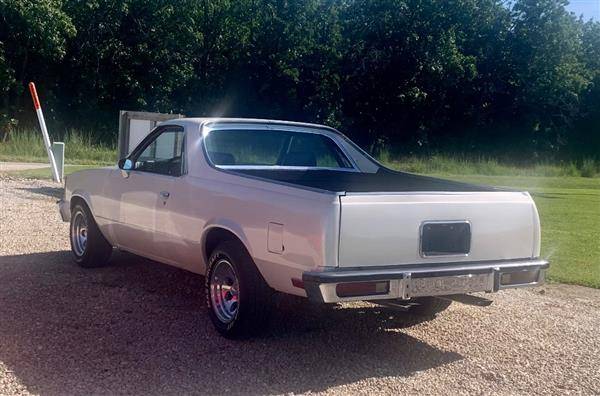 Chevy-1980-blue