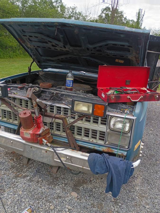 Chevy-1ton-dumptruck-dually-1984-blue