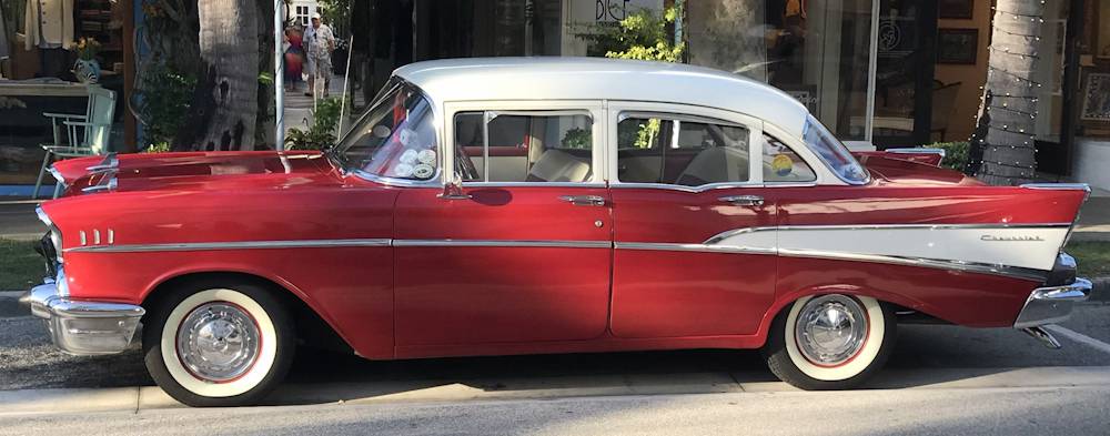 Chevy-210-hardtop-post-6-cyl.-powerglide-1957-Red