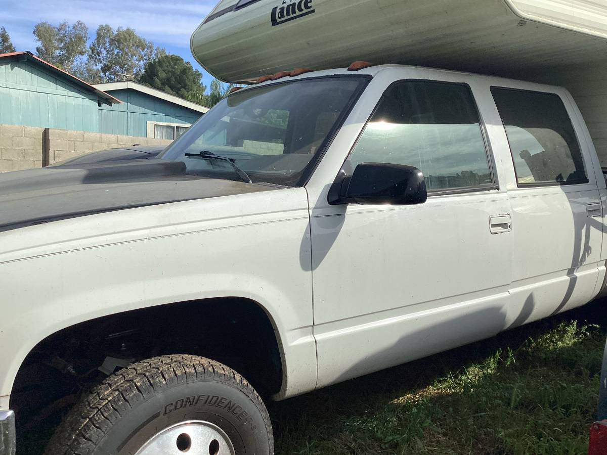Chevy-3500-dually-1993-white
