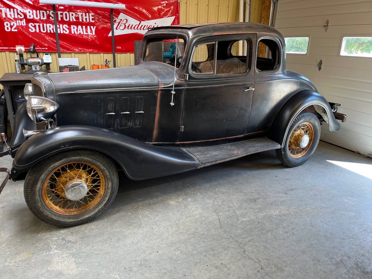 Chevy-5-window-coupe-1933-black