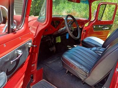 Chevy-apache-1958-red