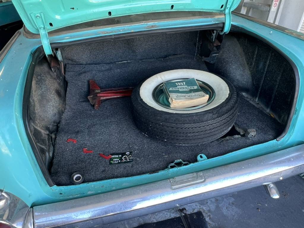 Chevy-bel-air-1957-blue