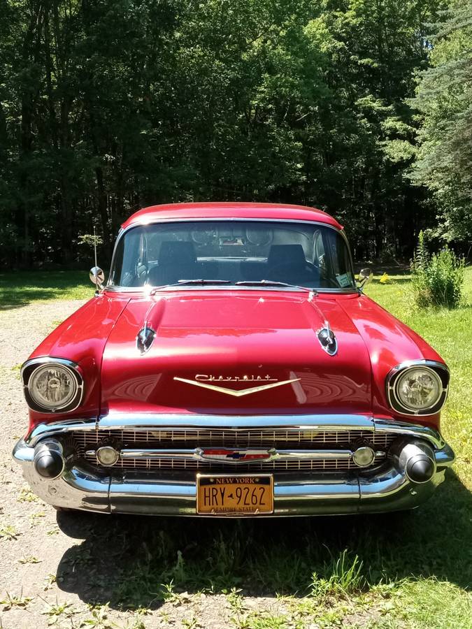Chevy-bel-air-2-door-sedan-1957-red