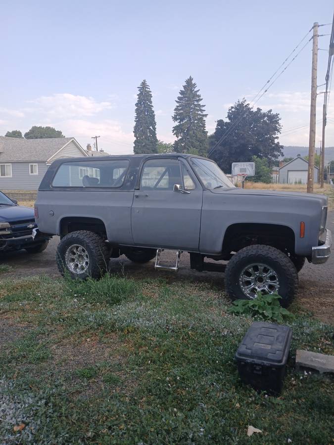 Chevy-blazer-1973-grey