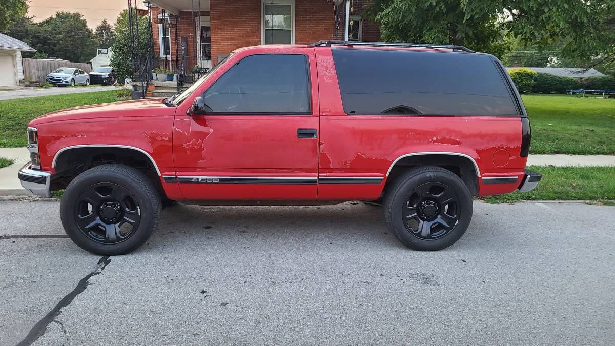 Chevy-blazer-4x4-1994-red