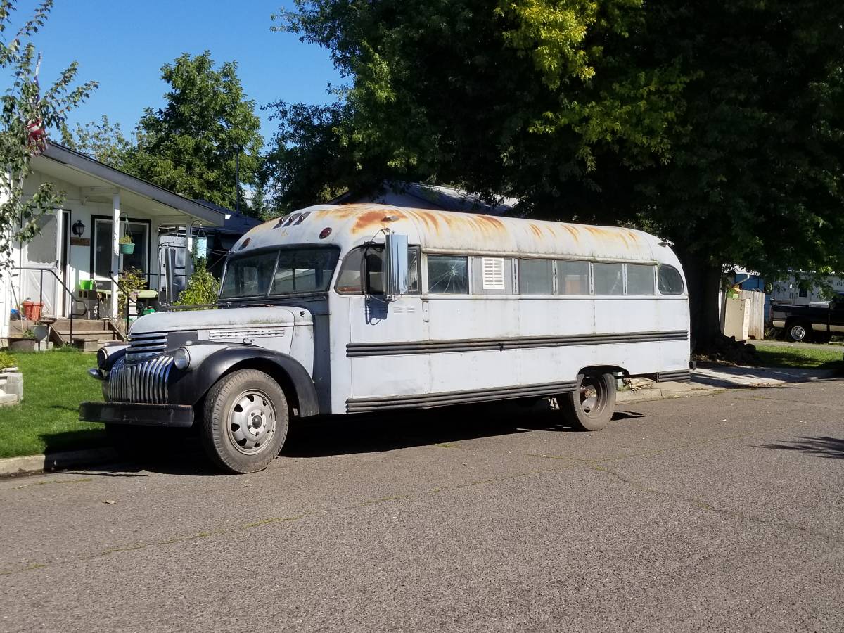 Chevy-bus-1946