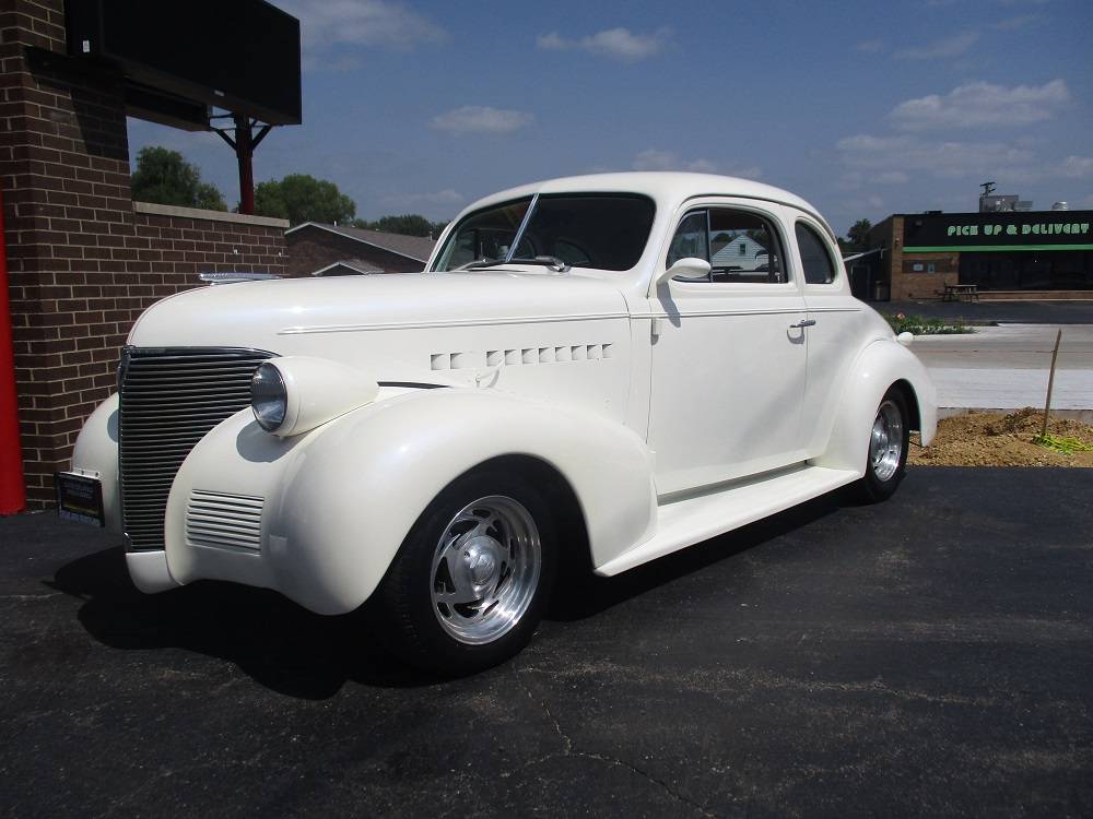 Chevy-business-coupe-1939-white