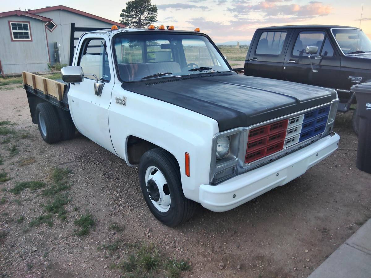 Chevy-c-30-dually-1980-white