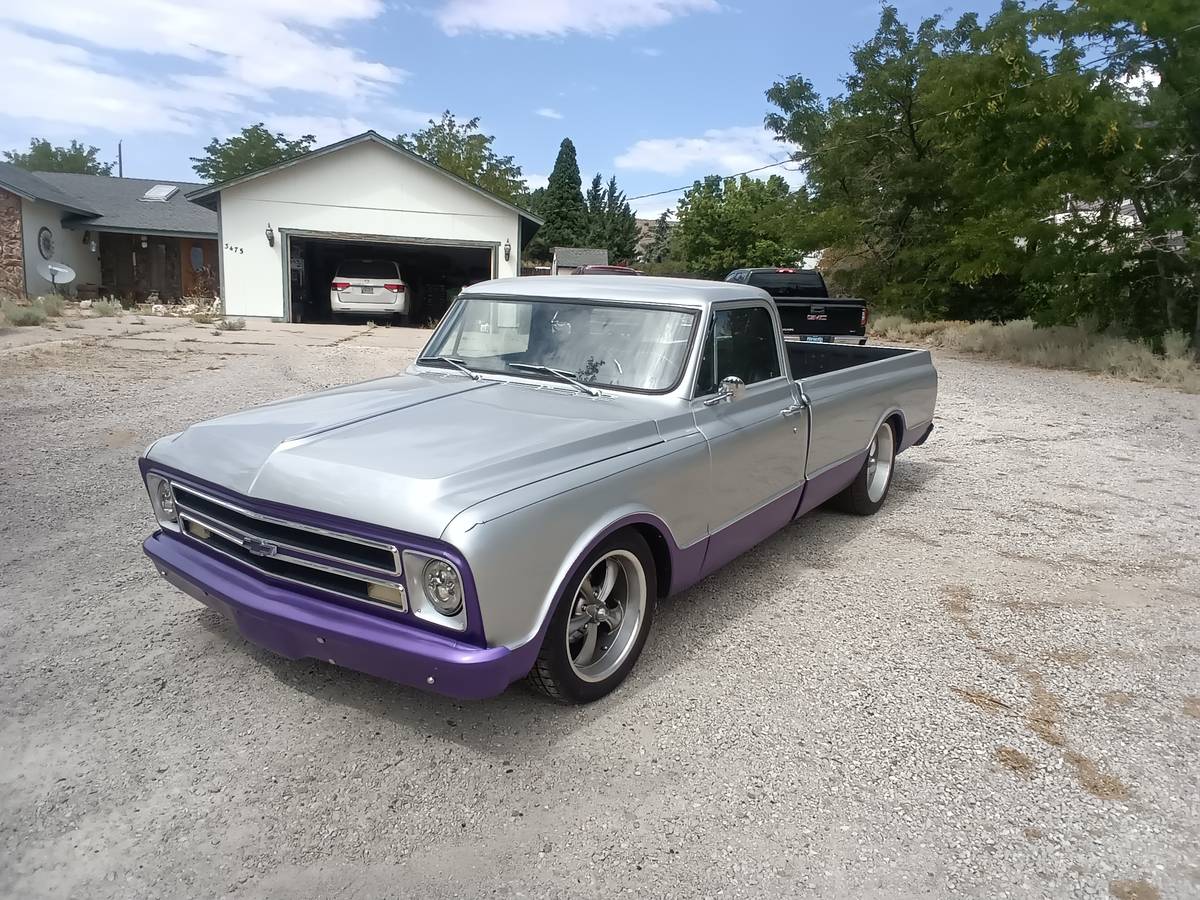 Chevy-c10-1967-silver