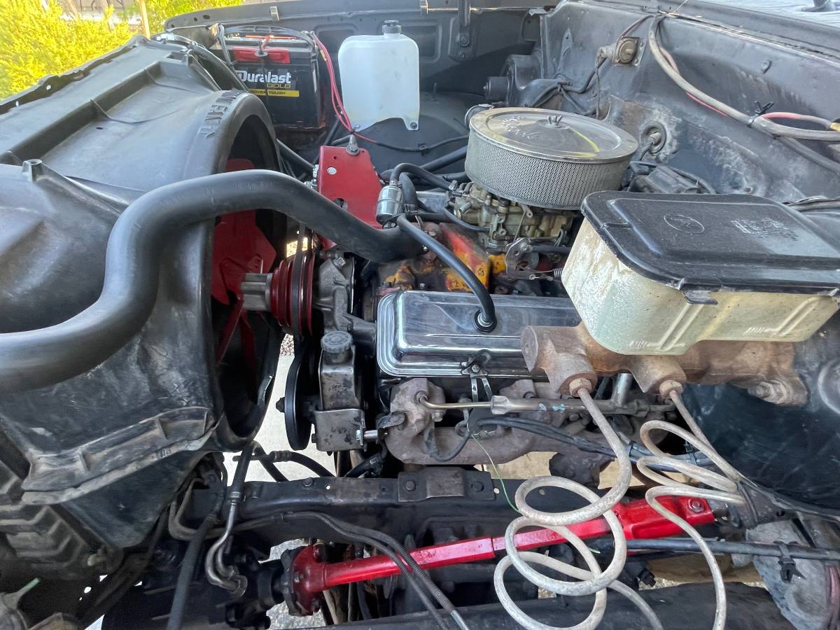 Chevy-c10-1985-black