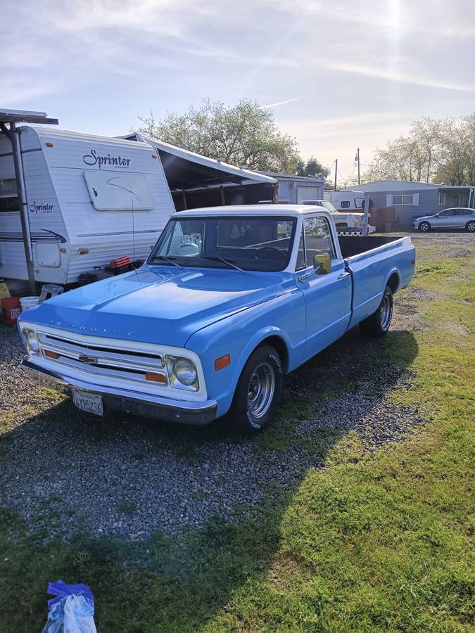Chevy-c10-truck-1968-Blue