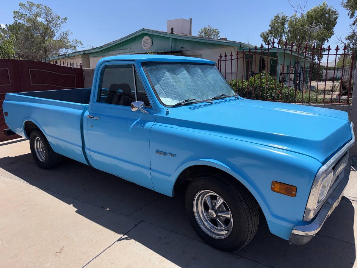 Chevy-c10-truck-1972-blue