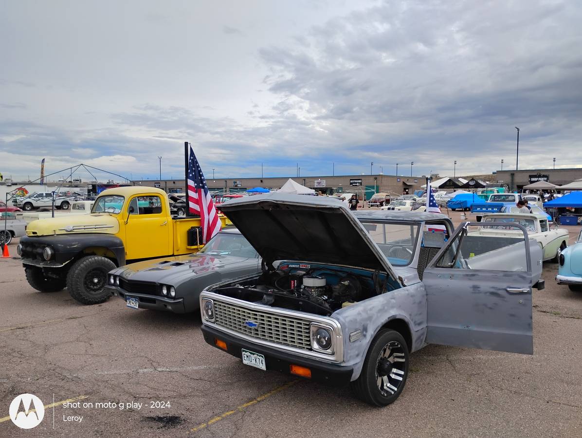 Chevy-c20-1971-Gray