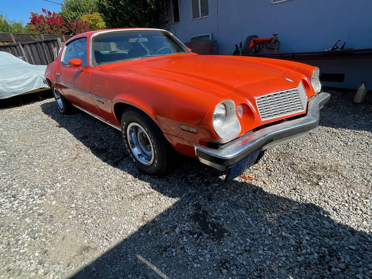Chevy-camaro-1976