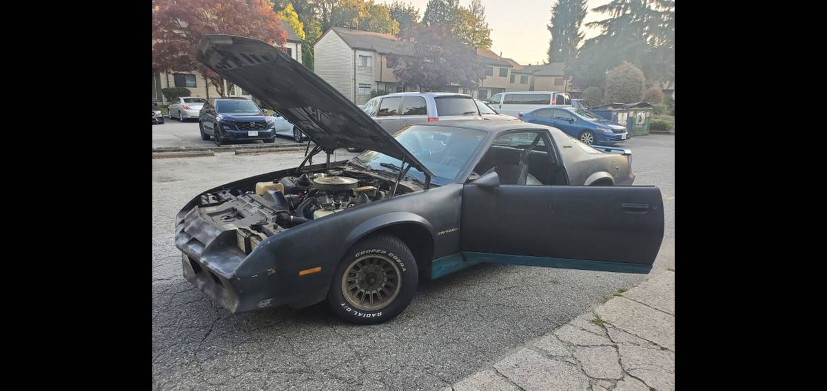 Chevy-camaro-1984-Black