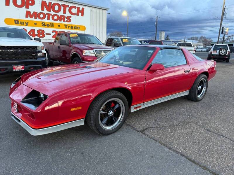 Chevy-camaro-z28-1983-red
