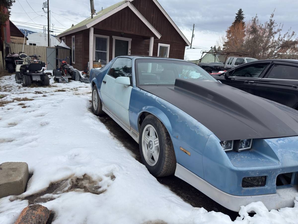 Chevy-camaro-z28-1988-Blue