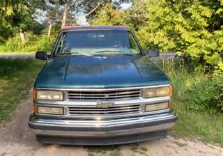 Chevy-cheyenne-1500-1995-green