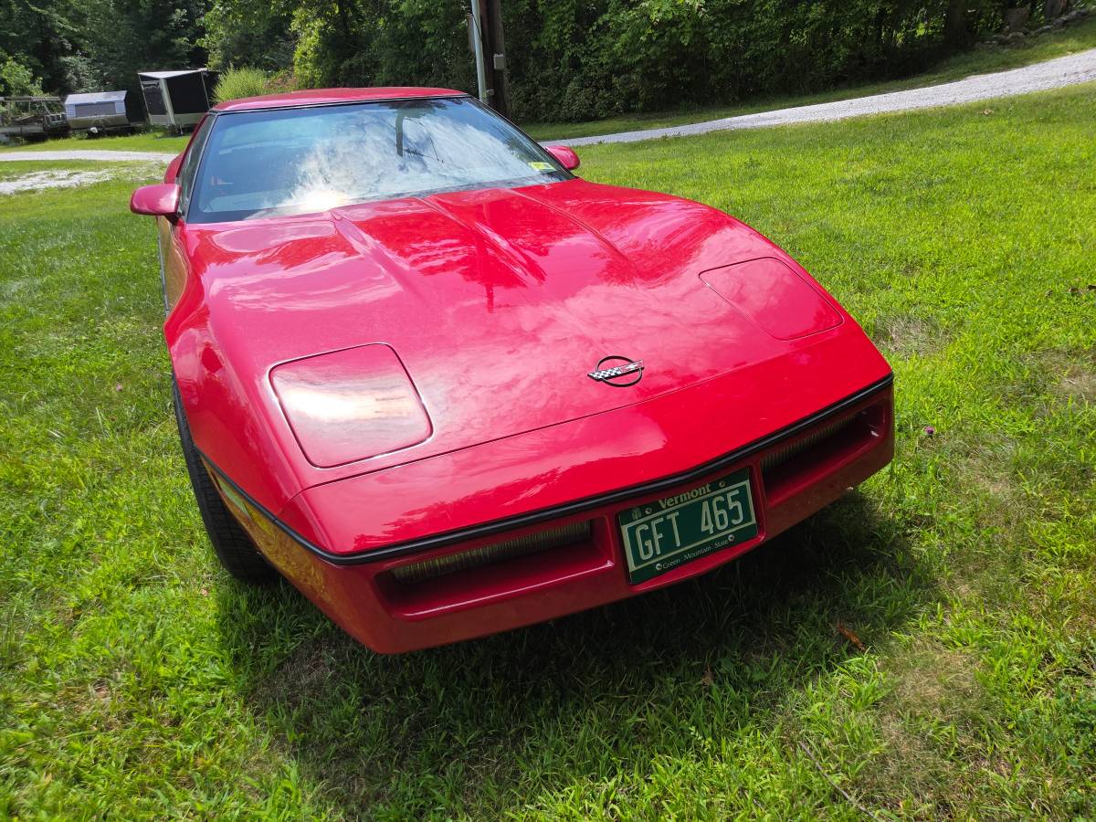 Chevy-corvette-1986-red