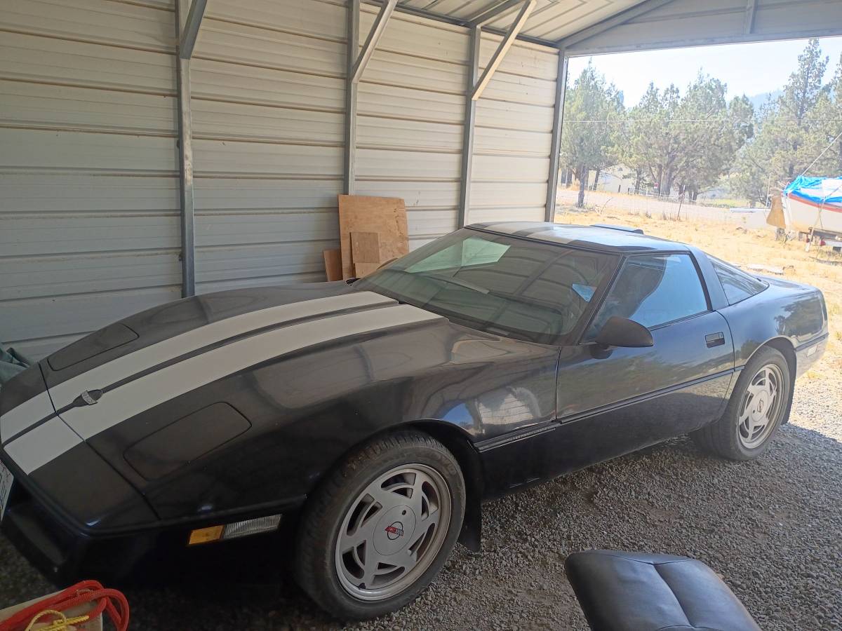 Chevy-corvette-1989-black