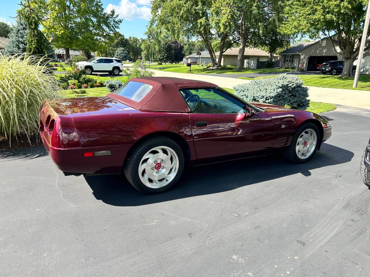 Chevy-corvette-1993-red
