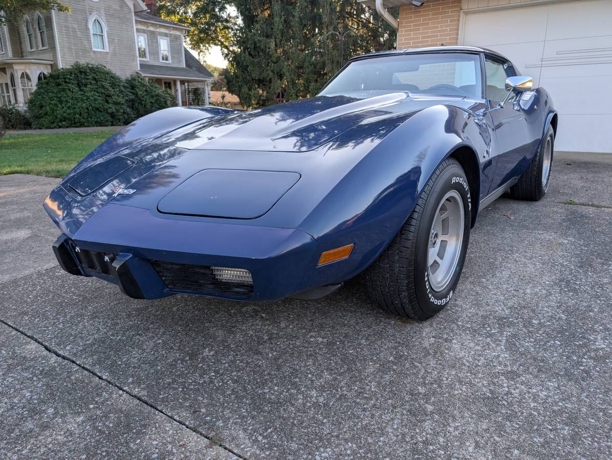 Chevy-corvette-c-3-1977