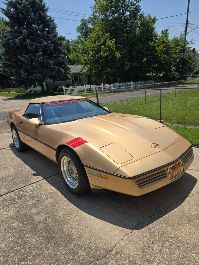 Chevy-corvette-convertible-1987