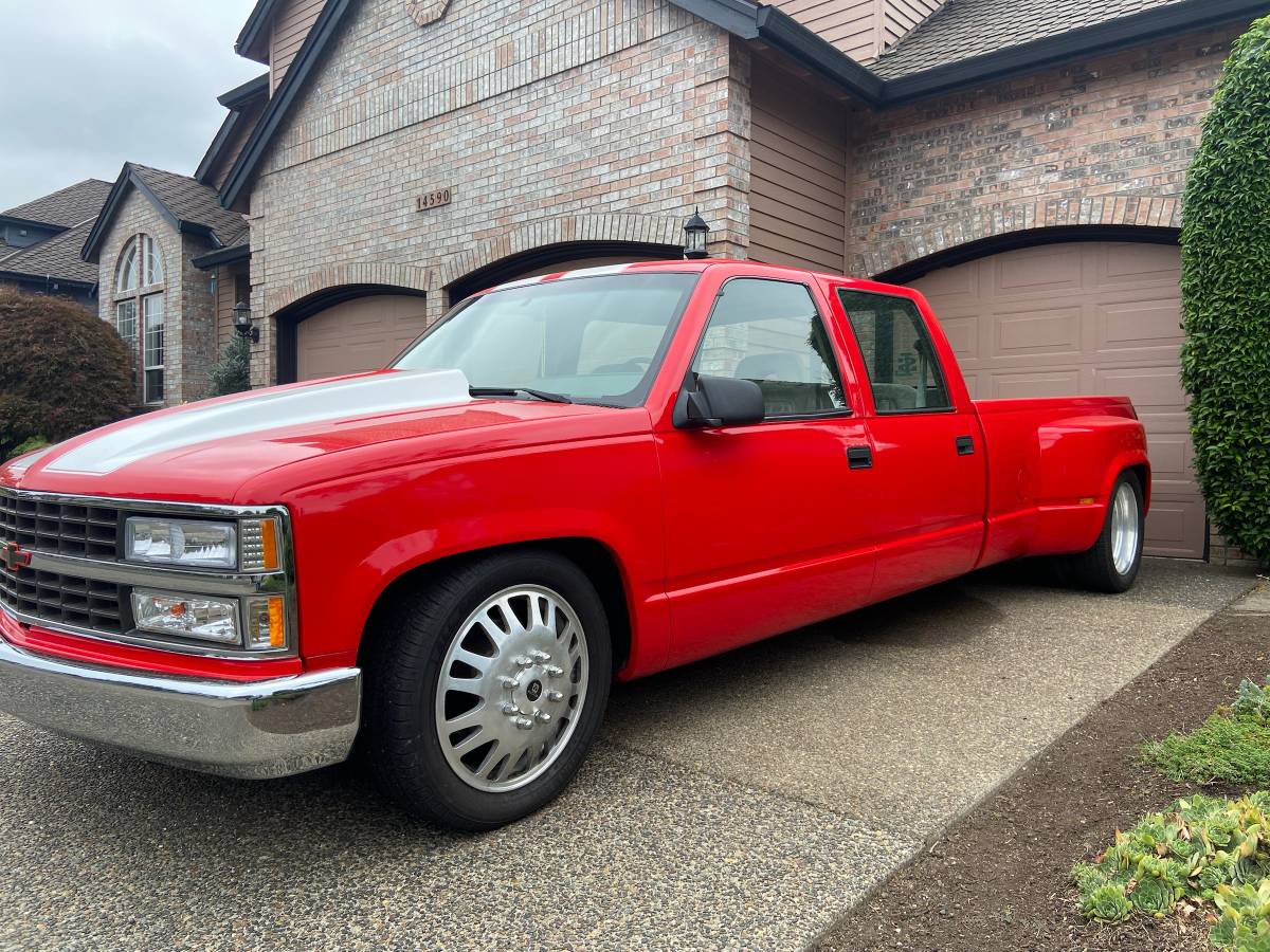 Chevy-crew-cab-one-ton-dually-3500-1993-red