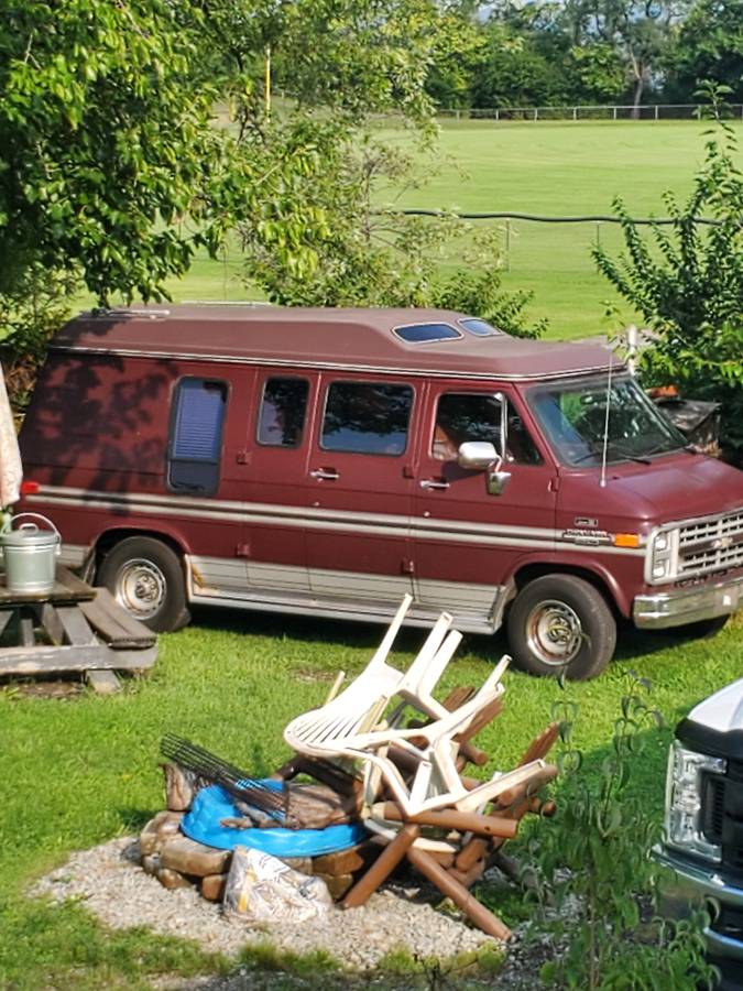 Chevy-custom-van-1989-custom