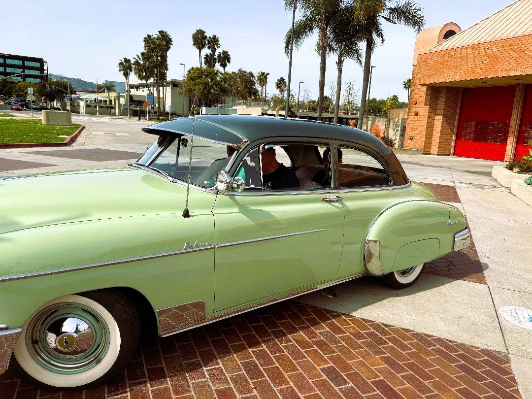Chevy-deluxe-1950-green
