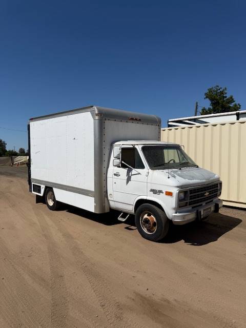 Chevy-g30-1993