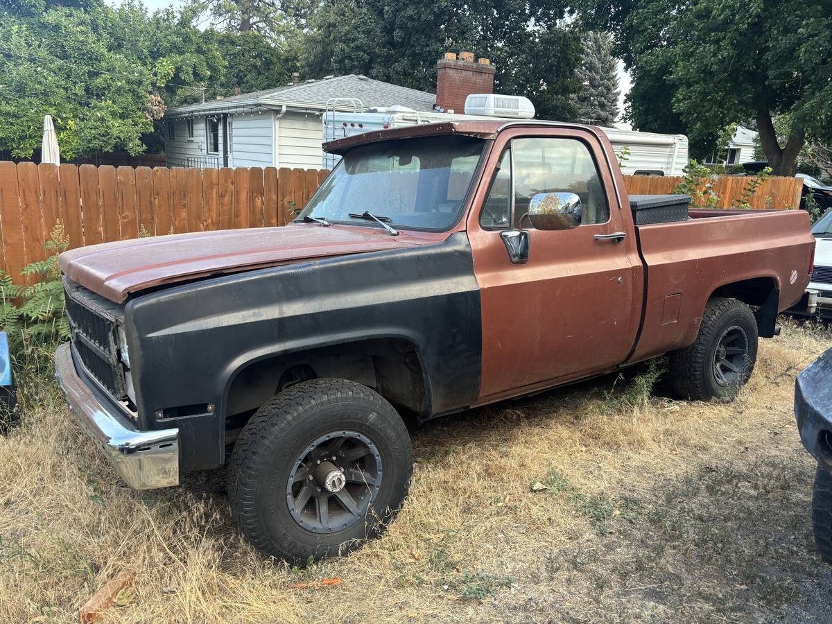 Chevy-k10-4x4-1983-brown