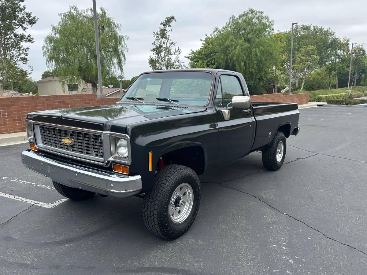 Chevy-k20-1974-grey