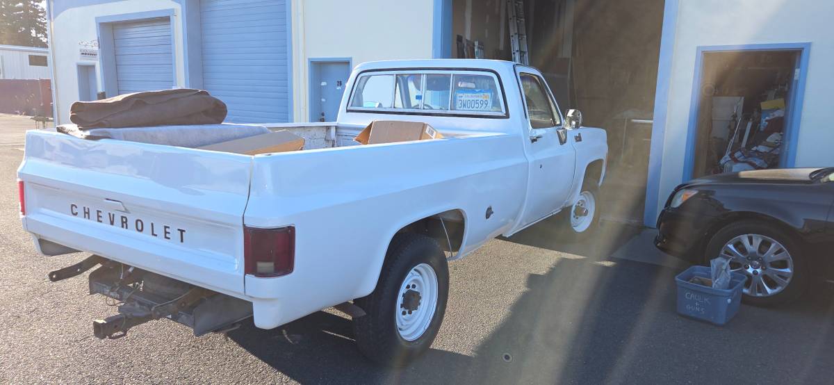 Chevy-k20-4×4-1978-white Chevy-k20-4x4-1978-white