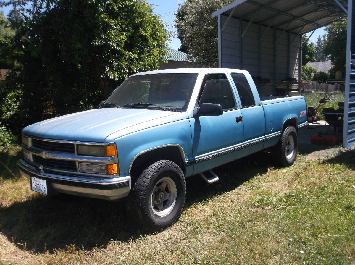 Chevy-king-cab-1994-blue