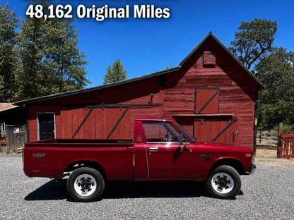 Chevy-luv-1980-red