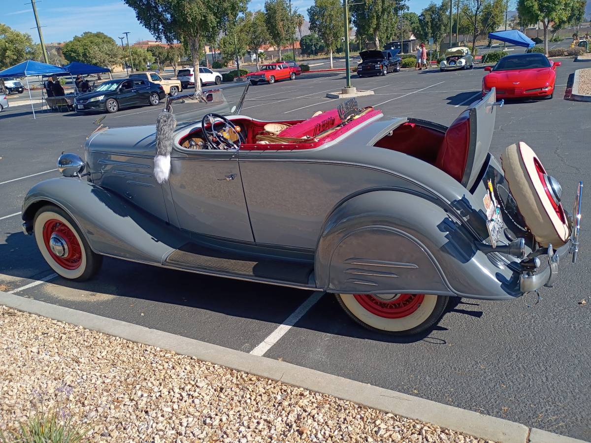 Chevy-master-deluxe-1934-grey