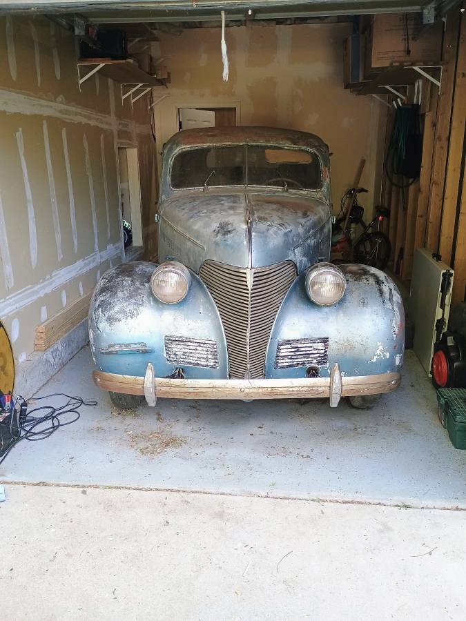 Chevy-master-deluxe-1939-grey