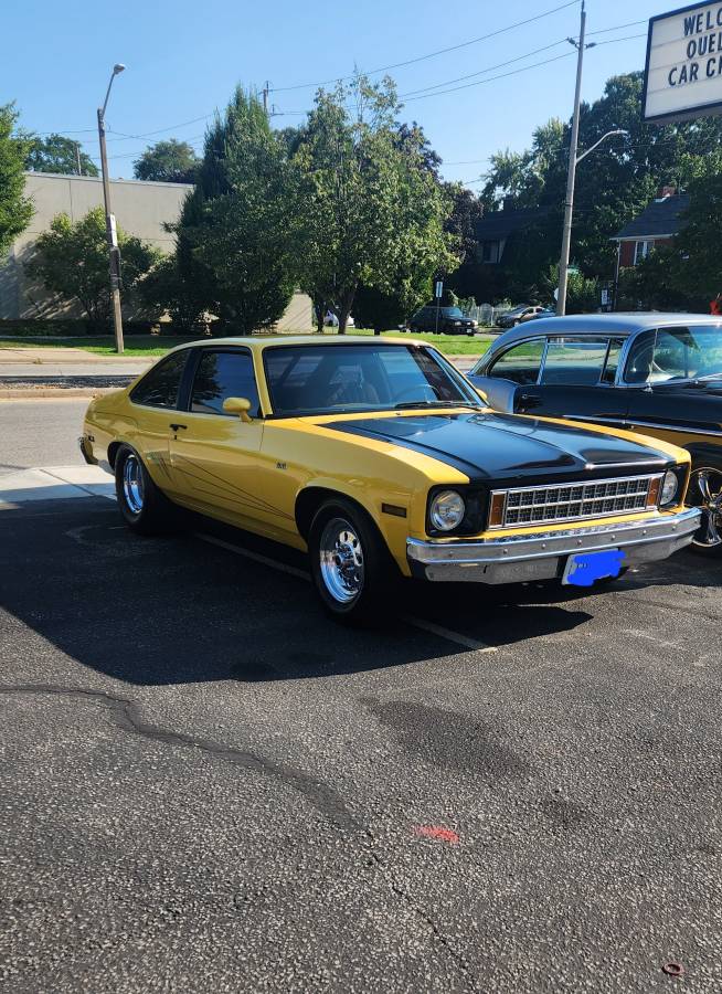 Chevy-nova-1977-yellow