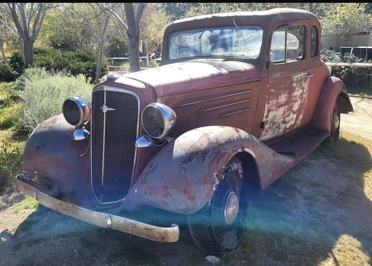 Chevy-rumble-seat-1934