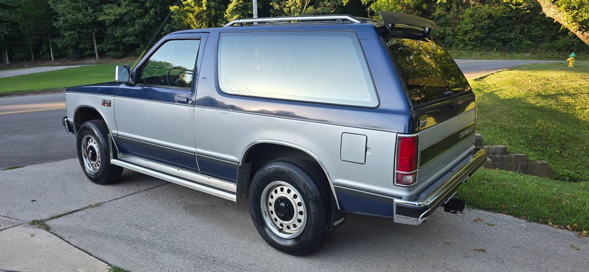 Chevy-s10-blazer-1985