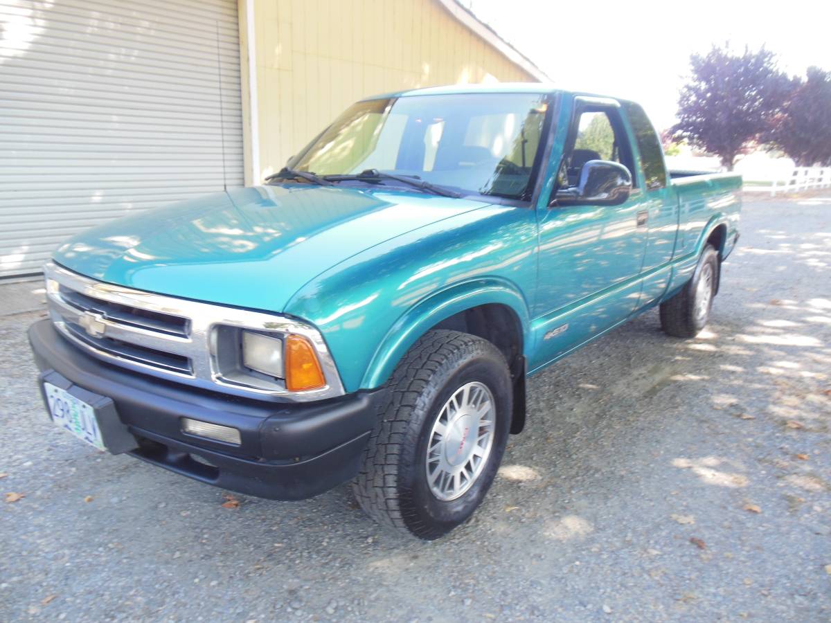 Chevy-s10-pickup-1995-blue